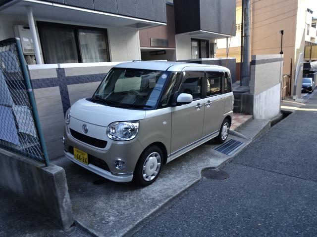 新神戸駅 熊内町24hセルフステーション 駐車場写真