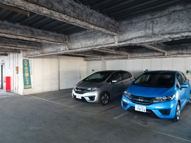明石駅前坂口モータース4階24hセルフステーション 駐車場写真