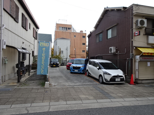 新開地 湊町1丁目24hセルフステーション 駐車場写真
